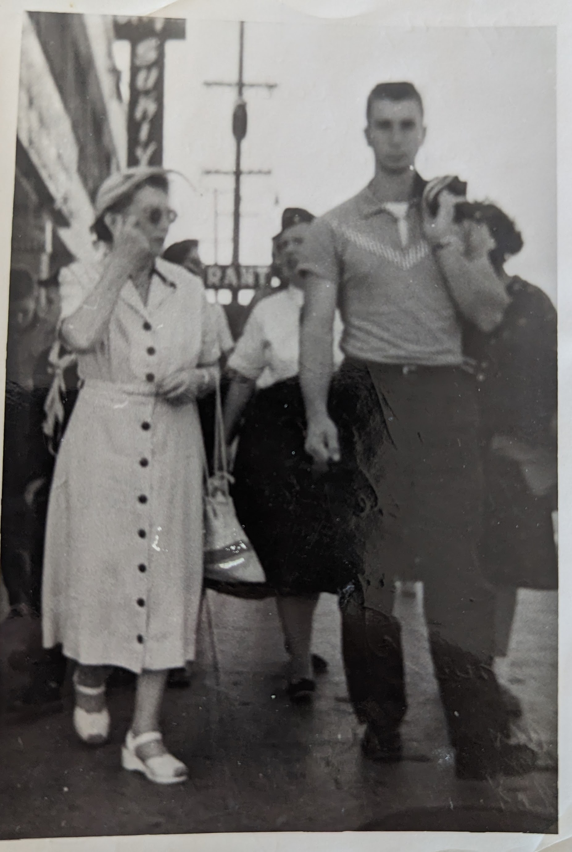 Les with Grandma DiPersio SF Warf